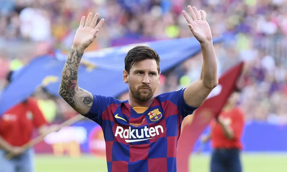Lionel Messi smiling in suit – net worth 2025