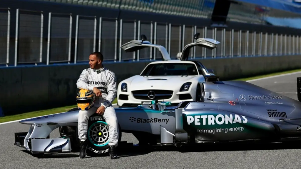 2013–2016: Teammates with Rosberg
