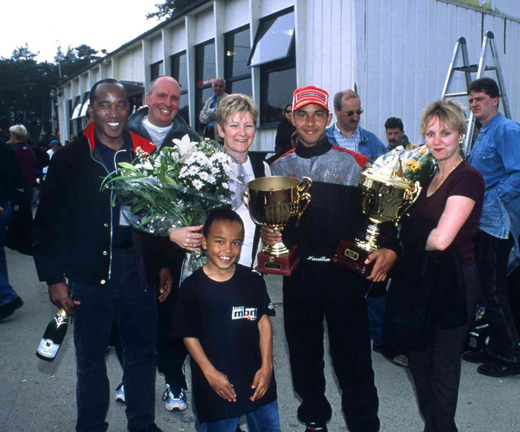 parents and siblings of Lewis Hamilton