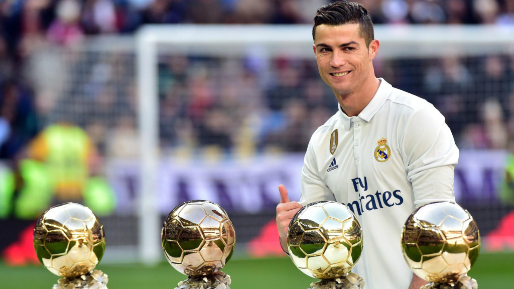 2007–2009: Collective and individual success and Ballon d'Or