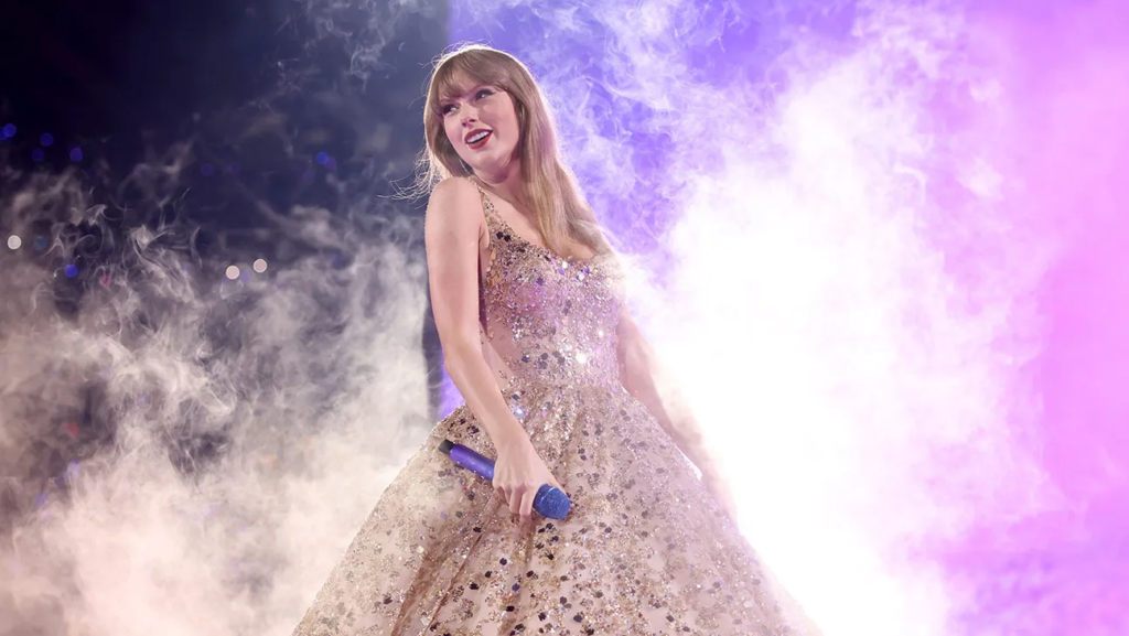 2010–2014: Speak Now and Red