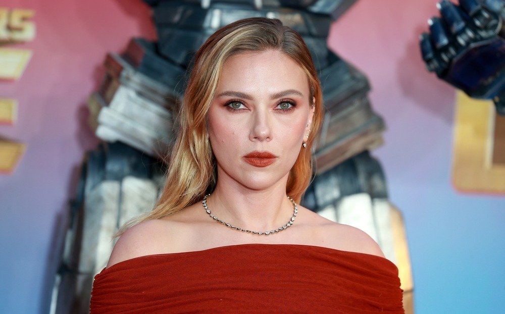 Scarlett Johansson Net Worth – Hollywood actress, career earnings, lifestyle, and luxury assets in 2025